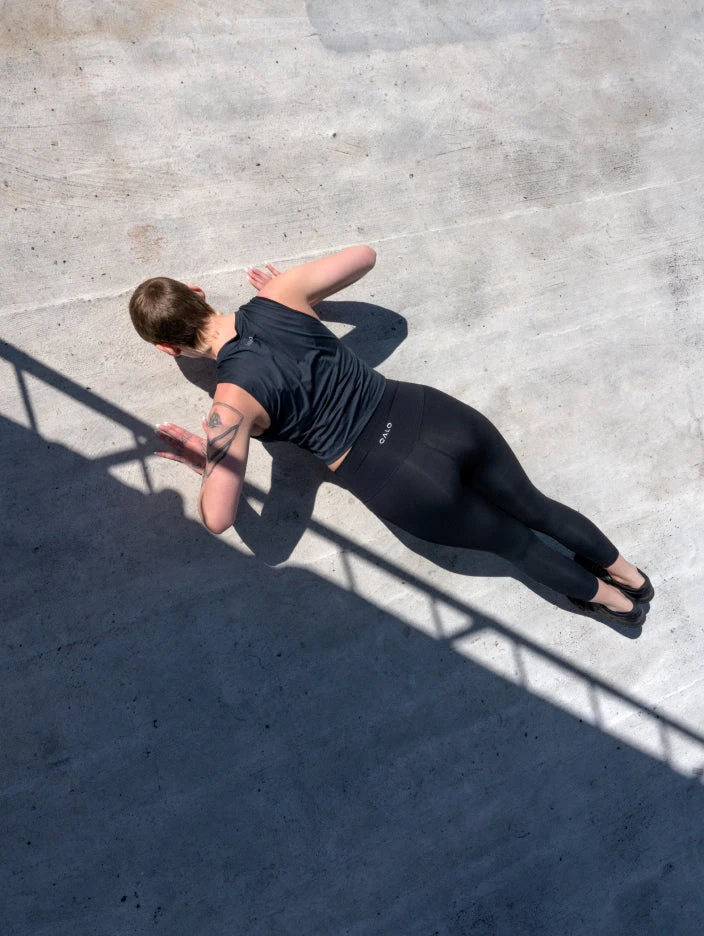 QALO Women's Slate Grey Born Primitive Flex Tank Top - Image 3