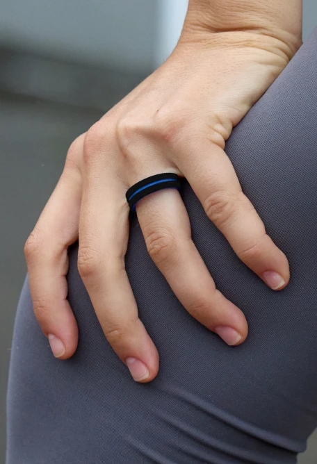 Women's Folds Of Honor Police Strata Ring - Image 3